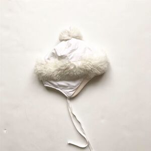 Vintage Fredrikson Pom bonnet no size looks 12-24m